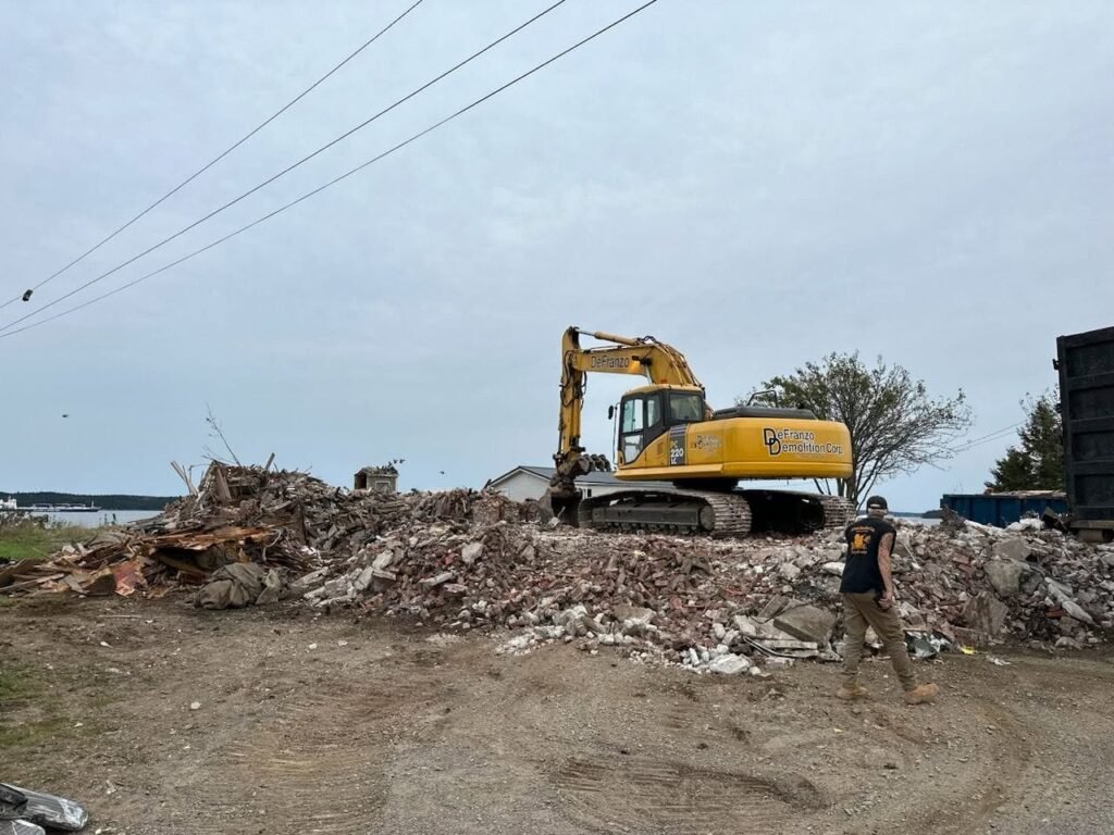 DeFranzo Demolition Corp – Rubble & Cleanup